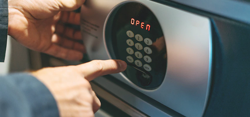 Cash Safe Openers in Jacksonville, Florida