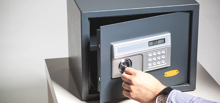 Jewelry Safe Unlocking Service in Jacksonville, Florida