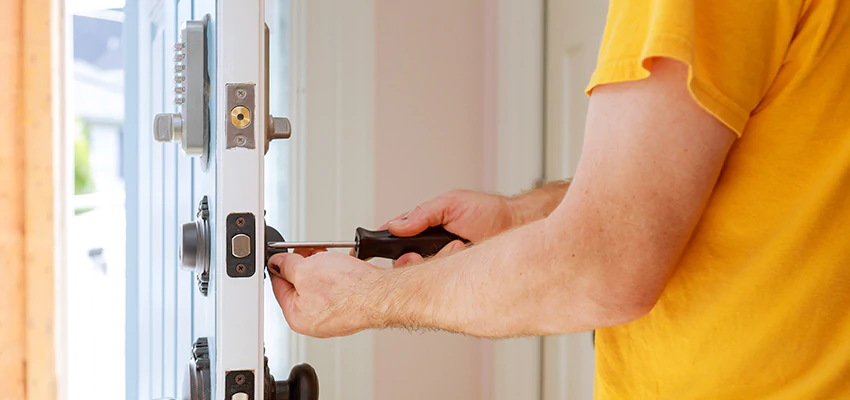 Eviction Locksmith For Key Fob Replacement Services in Jacksonville, FL